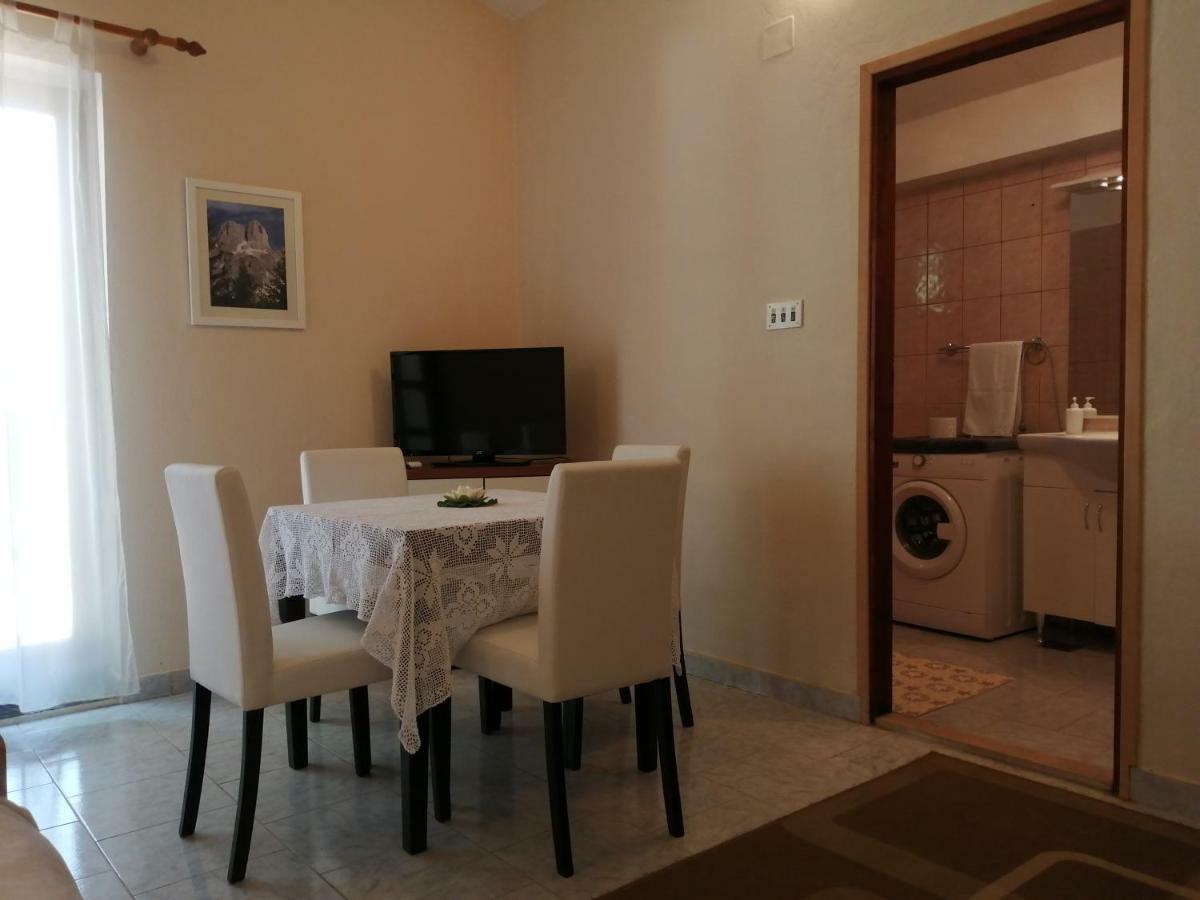 Vinka Apartment *